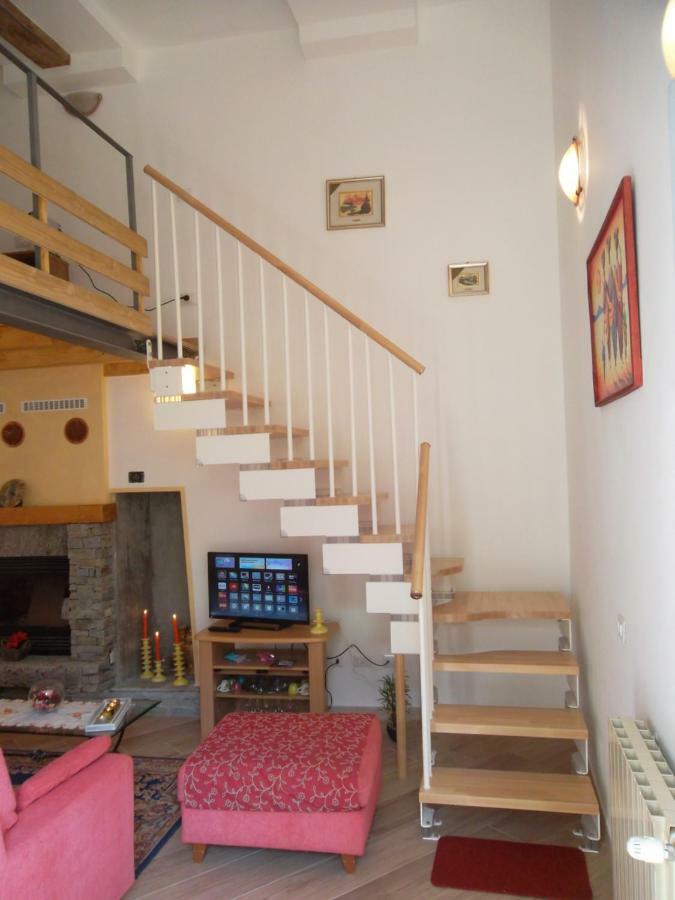 Vesna Loft In Luino Apartman Kültér fotó